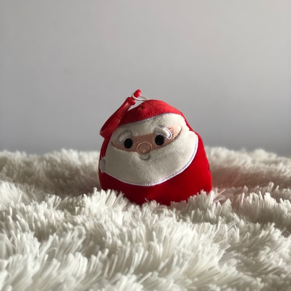 Santa squishmallow keychain - Picture 7 of 7